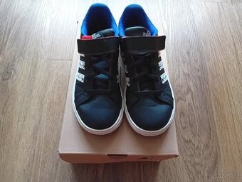 Adidas vel.33