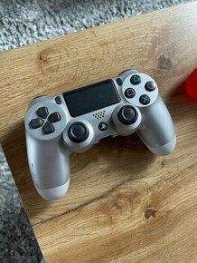 Herní ovladač PS4 - Sony DualShock 4