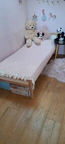 Dětská dřevěná postel zn. Ikea