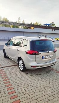 Opel Zafira C 2.0 CDTi Cosmo, ČR, nehav. , až 7 míst,
