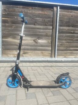 OXELO (Decathlon) Koloběžka MID 7 se stojánkem