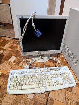 Prodám komletní starší pc na chatu ,nebo pro děti