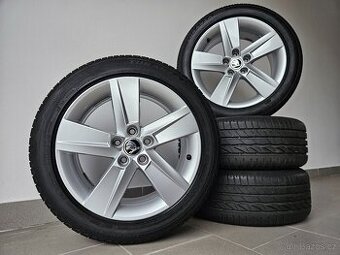 Orig. Skoda 5x100 Letní 215/45/16