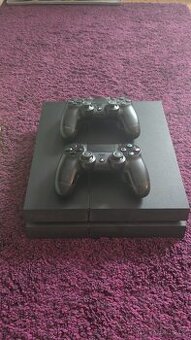 PlayStation 4 500gb + 2 ovladače