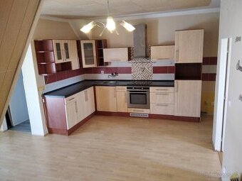 Pronájem byt 3+1, 120m2 + terasa 55m2, K. Vary - Počerny - 1