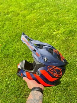 Motocross helma od ls2