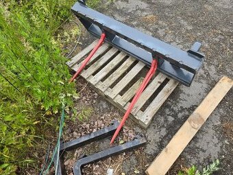 Použité. Paletizační vidle, balíky, EURO uchycení