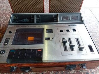 Radio Sony tapecorder tc-133 cs