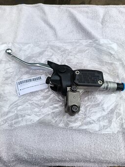 Spojková pumpa brembo 10mm - 1