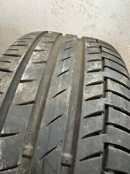 235/45r18 Continental