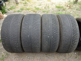 Zimní Michelin 255/35/21 + 275/35/21