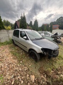 Škoda Roomster Fabia 2 9102 9156