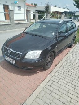Toyota Avensis 2.0 benzín