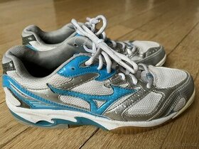 Halove/salove tenisky Mizuno vel. 36