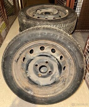 Prodám zimní pneu 165/60 R14