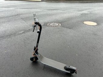 Elektrická koloběžka ninebot segway E2 plus II