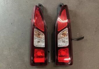 Citroen Berlingo - zadní kompletní lampy.