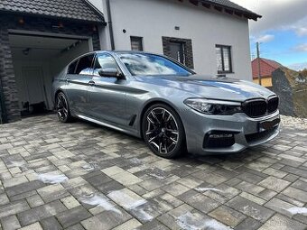 BMW 530xd xDrive • M Sport • Harman/Kardon • Navi • Kamera •