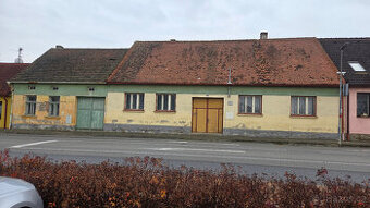 Prodej dvou rodinných domů - Jaroměřice nad Rokytnou - 1