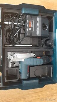 Bosch profesionál GKS 12V-26/Okružní pila