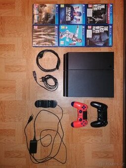PS4 1TB + 2 ovladače + 6 her - TOP STAV + DÁREK