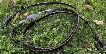 Otěže kožené proplétané tmavě hnědé