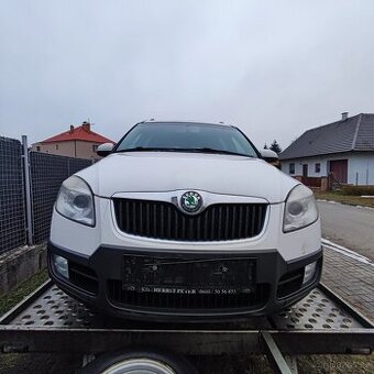 Škoda Roomster 1.4 16v 63kw scout