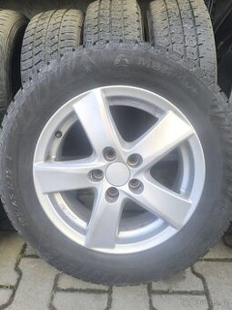 Sada zimních pneumatik 15"