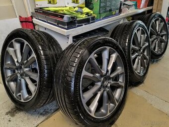 ALU kola Fiat 500 5x110 r18 Originál, pneu 6mm