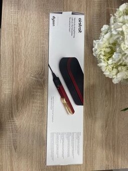Dyson Airstrait Red velvet & gold | special edition