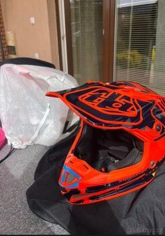 Dětská helma Troyleedesings