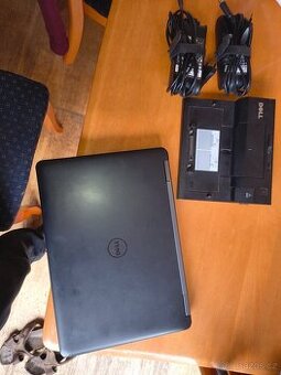 Dell Latitude E5440 + dokovací stanice, i5,16GB RAM, 2x SSD
