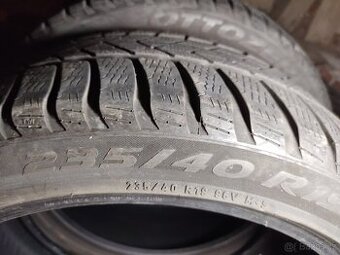235/40 r19 zimní pneu PIRELLI 2ks