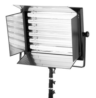 FOMEI Desk 330H/330W trvalé světlo 2ks se stativy