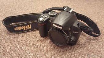 Nikon D3000