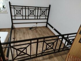 Kovová postel 180x200