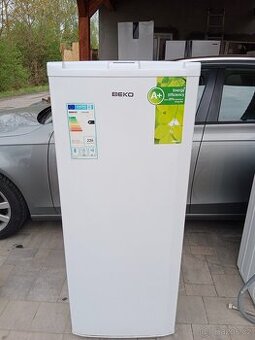 Suplikovy mrazak Beko - 1