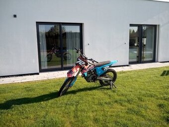 KTM 250 - 1