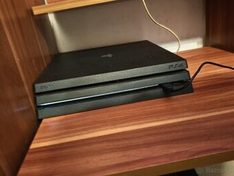 Ps4 Pro 4TB interní SHDD