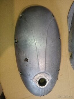 JAWA 125/355 - víko zapalování a víko spojky