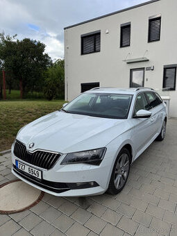 ŠKODA SUPERB III. 2.0TDi 140kW 4x4 DSG 2018 Kamera
