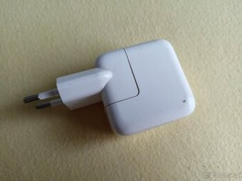 Iphone nabijecka a samsung - 1
