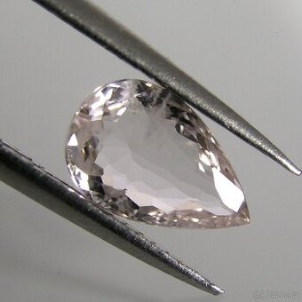 Morganit-kapka-0,89 ct.