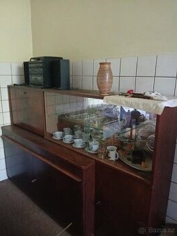 Retro skříň