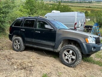 Jeep Grand Cheerokee benzín 3.7 Laredo wk