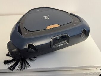 Robotický vysavač Electrolux PI92-4STN Pure i9.2