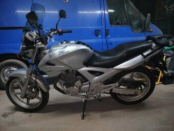 Honda CBF 250
