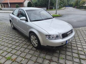 Audi A4 3.0 benzin