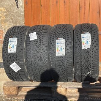 Nove Zimni pneu 225/40 R18 92V XL Hankook
