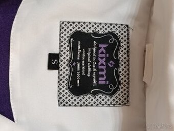 Zimní bunda s kapucí